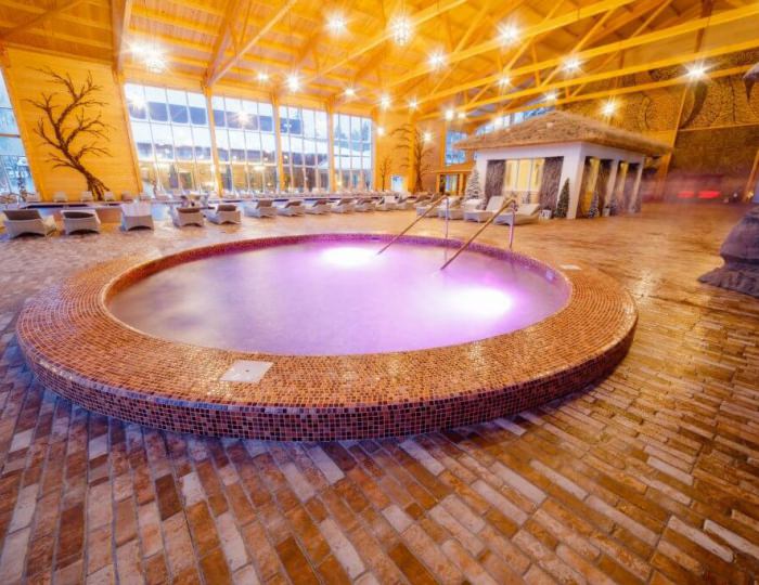 Бассейн-джакузи - Отель «Солнечный Park Hotel & SPA»